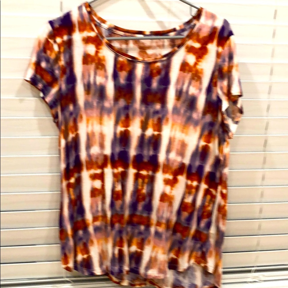 Vera Wang short sleeve shirt